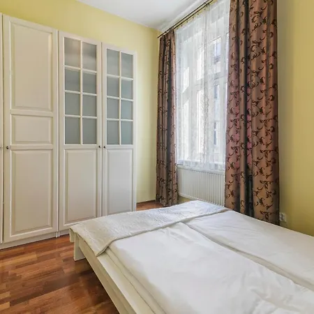 Triapart Mokwy Apartament *